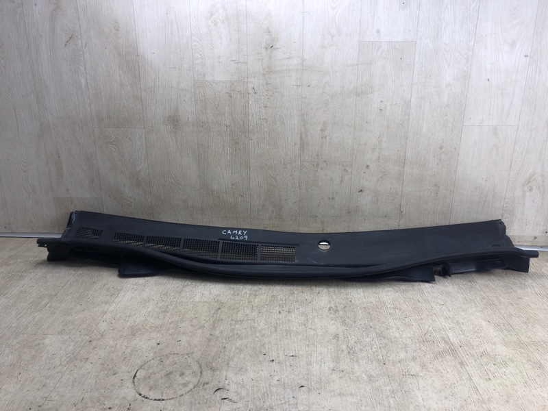 Пластик под лобовое стекло / Жабо CAMRY 55 14-17 2016 ASV50 2.5 2ARFE