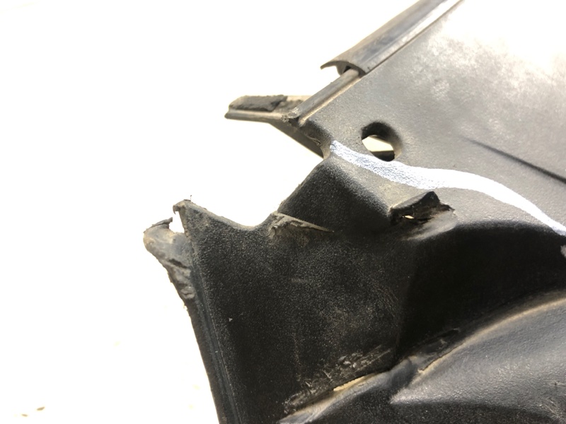 Пластик под лобовое стекло / Жабо CAMRY 55 14-17 2016 ASV50 2.5 2ARFE