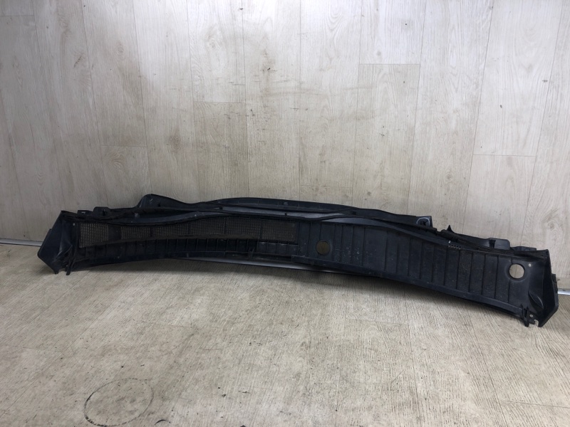 Пластик под лобовое стекло / Жабо CAMRY 55 14-17 2016 ASV50 2.5 2ARFE