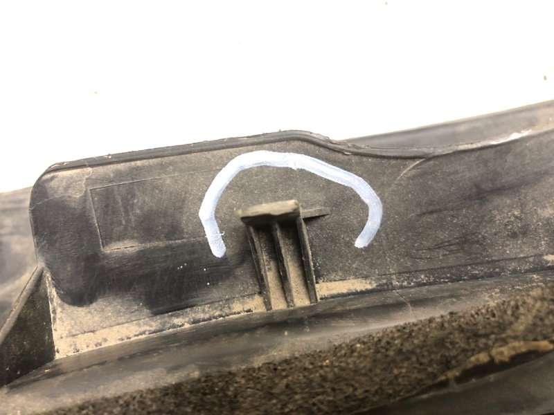 Пластик под лобовое стекло / Жабо CAMRY 55 14-17 2015 ASV50 2.5 2ARFE