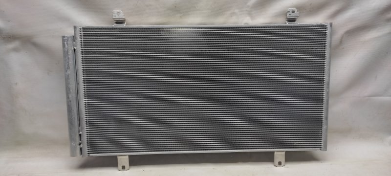 Радиатор кондиционера TOYOTA AVALON 13-18 GSX40 Радиатор кондиционера TOYOTA AVALON 13-18 GSX40