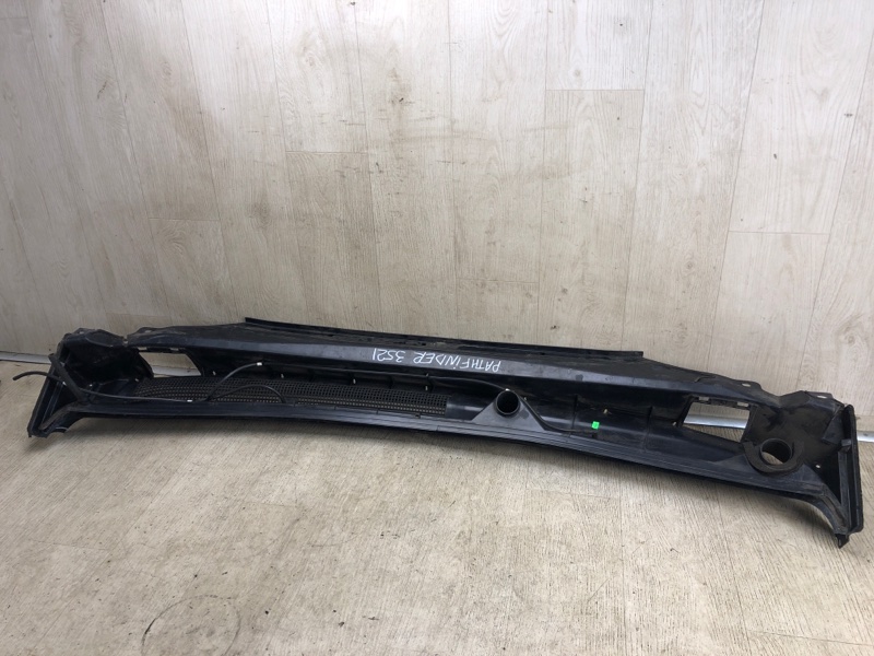 Пластик под лобовое стекло / Жабо PATHFINDER R52 12-21 2014 R52 3.5 VQ35DE