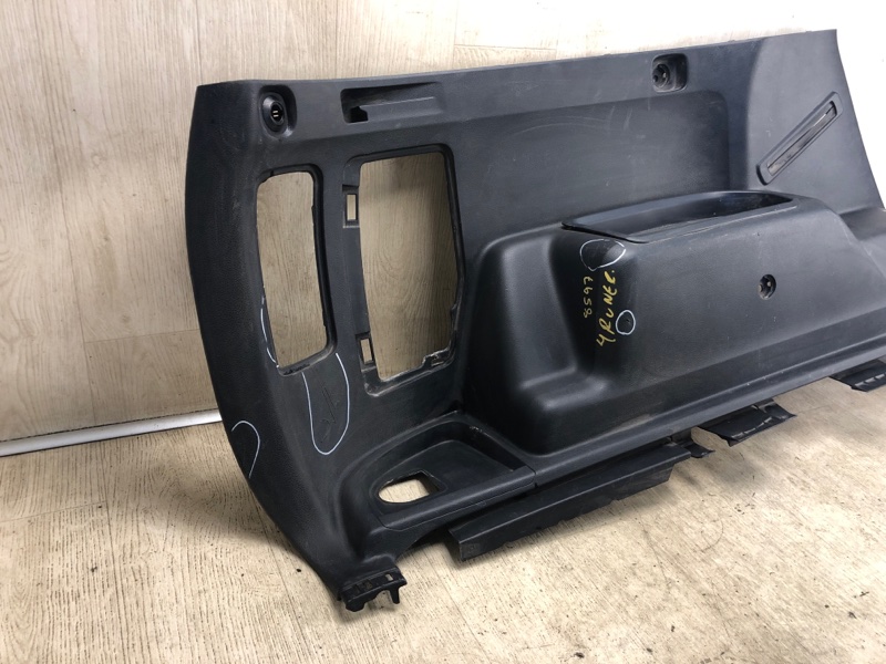 Обшивка багажника 4RUNNER 10-16 2016 GRN285 4.0 1GRFE Обшивка багажника 4RUNNER 10-16 2016 GRN285 4.0 1GRFE