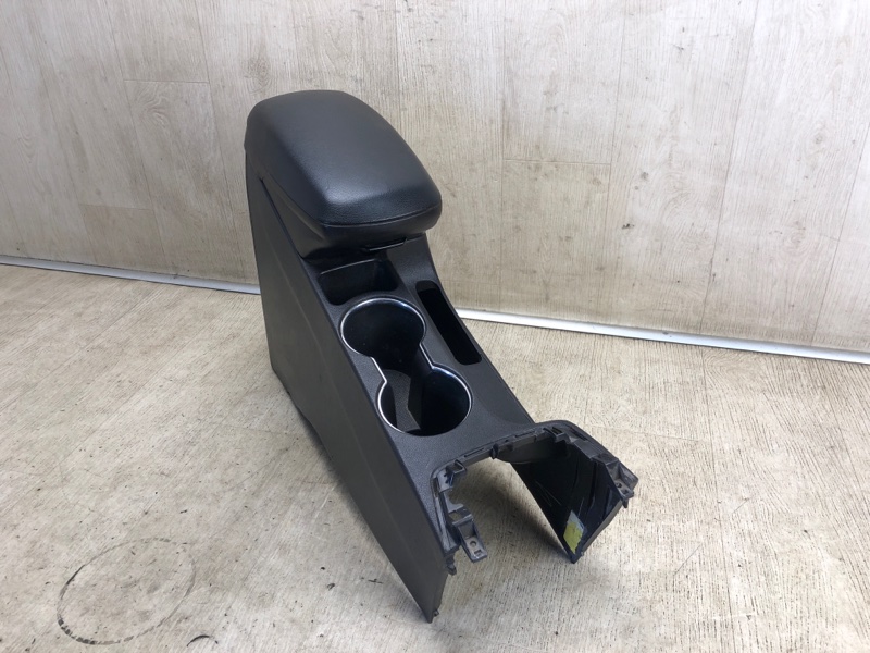 Консоль центральная ELANTRA MD 10-15 2013 MD 1.8 G4NB