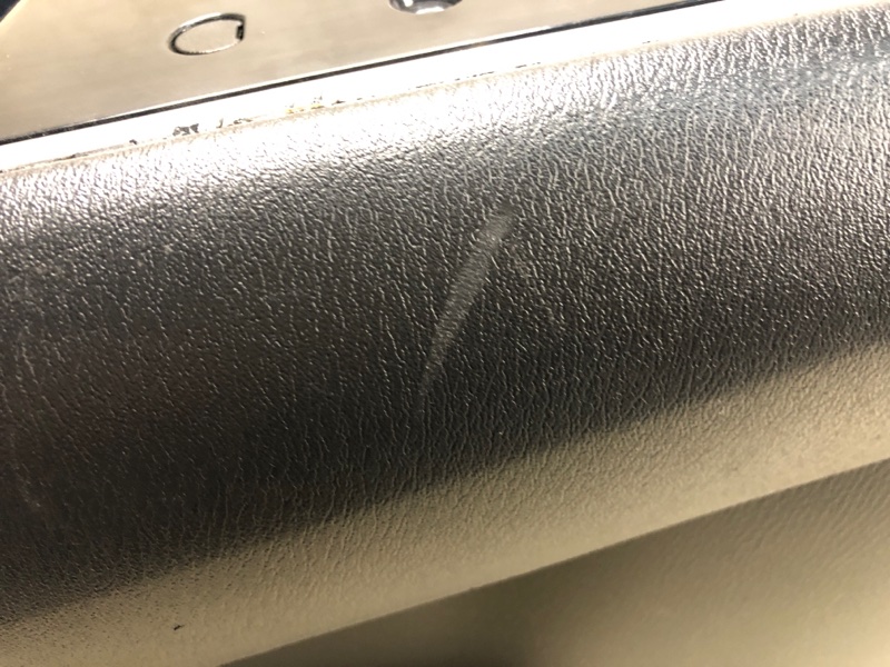 Консоль центральная PATHFINDER R52 12-21 2018 R52 3.5 VQ35DD