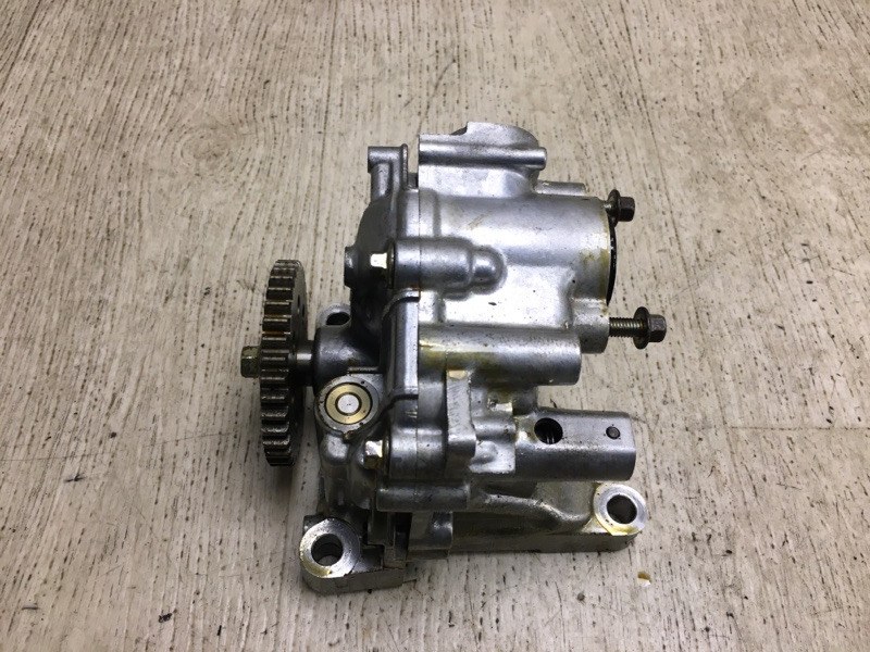 Запчасть масляный насос MAZDA 6 GJ 12- 2015 GJ 2.5 PYY1 PY0114100A Б/У Масляный насос MAZDA 6 GJ 12- 2015 GJ 2.5 PYY1 PY0114100A Б/У