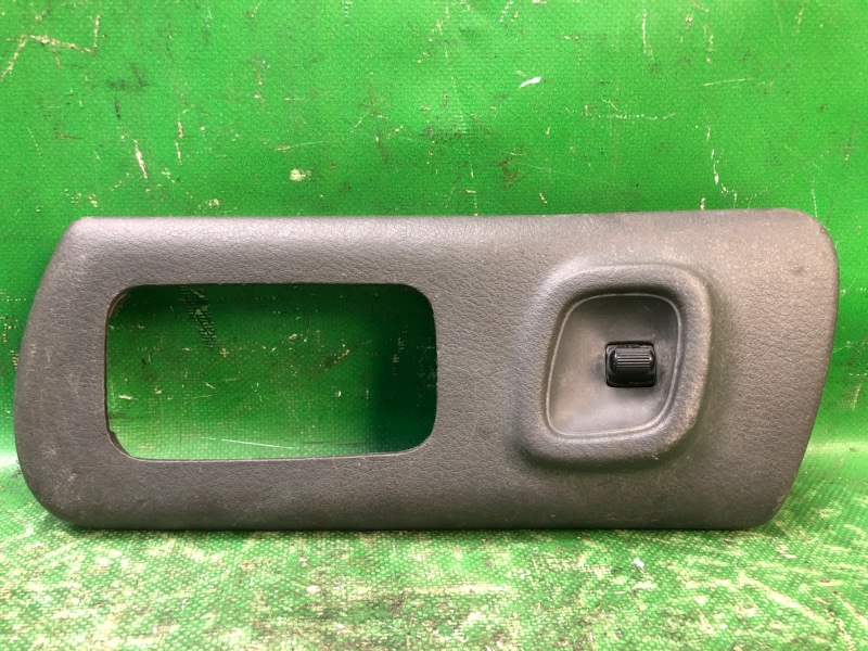 Кнопка стеклоподъемника задняя левая SUBARU IMPREZA 92-00 83081AC120 Б/У