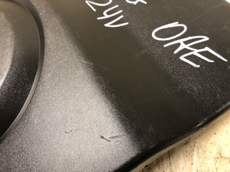 Пластик подкапотного отсека передний правый GRANDEUR 05-11