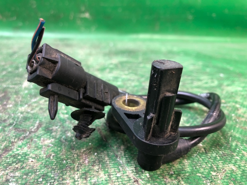 Датчик ABS задний G35 03-07