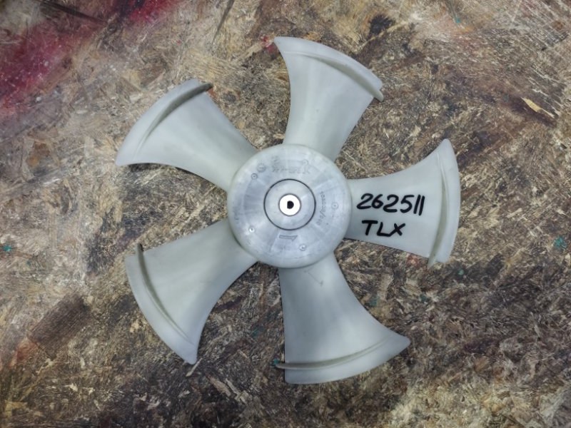 Крыльчатка вентилятора основного радиатора левая ACURA TLX 14-17 2015 Седан 2.4 19020-R40-A01 Б/У