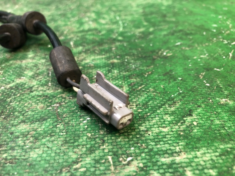 Датчик ABS передний QASHQAI 07-14