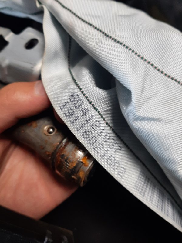 Запчасть подушка безопасности (штора) правая LEXUS NX 14-21 604121037 Б/У Подушка безопасности (штора) правая LEXUS NX 14-21 604121037 Б/У