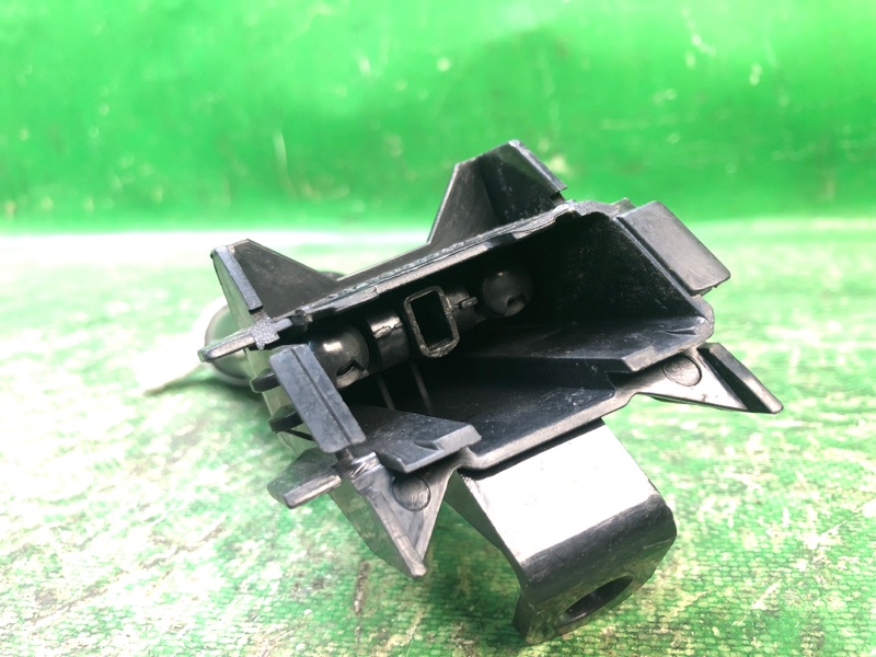 Форсунка омывателя фар левая TOYOTA CAMRY 40 06-11