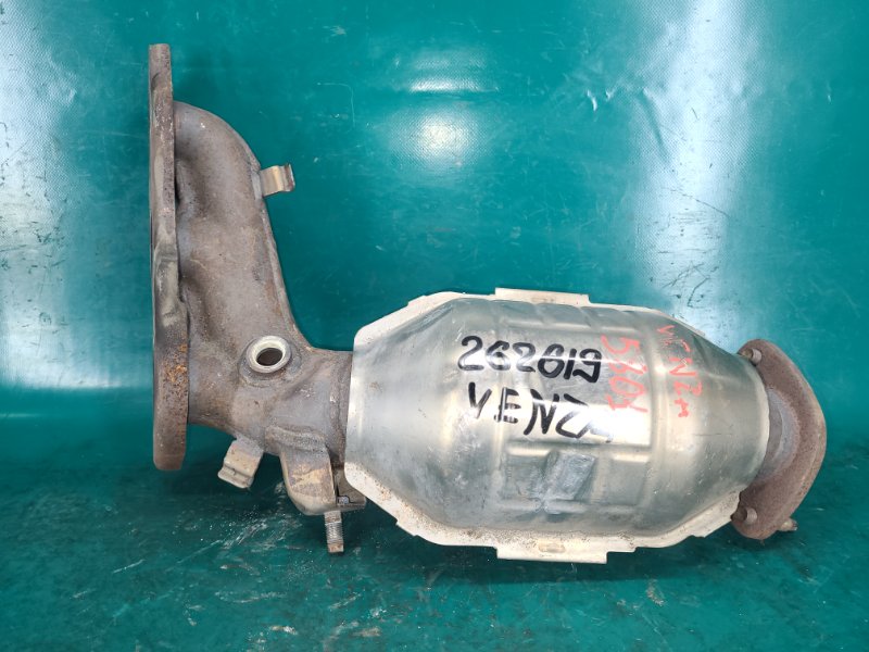 Катализатор правый TOYOTA VENZA 09-16 2011 Внедорожник 3.5 2GR-FE 17140-0P020 Б/У