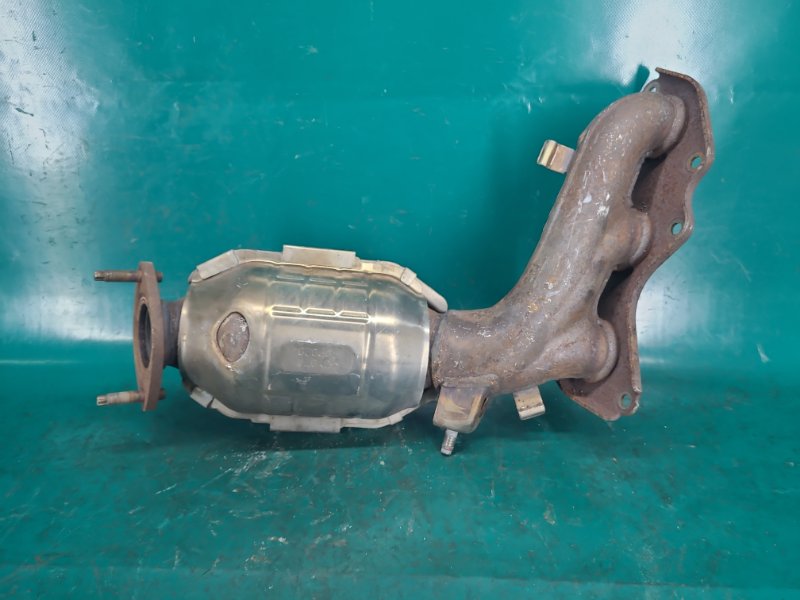 Катализатор правый VENZA 09-16 2011 Внедорожник 3.5 2GR-FE