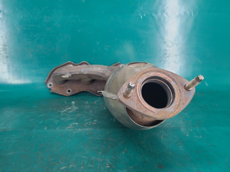 Катализатор правый VENZA 09-16 2011 Внедорожник 3.5 2GR-FE