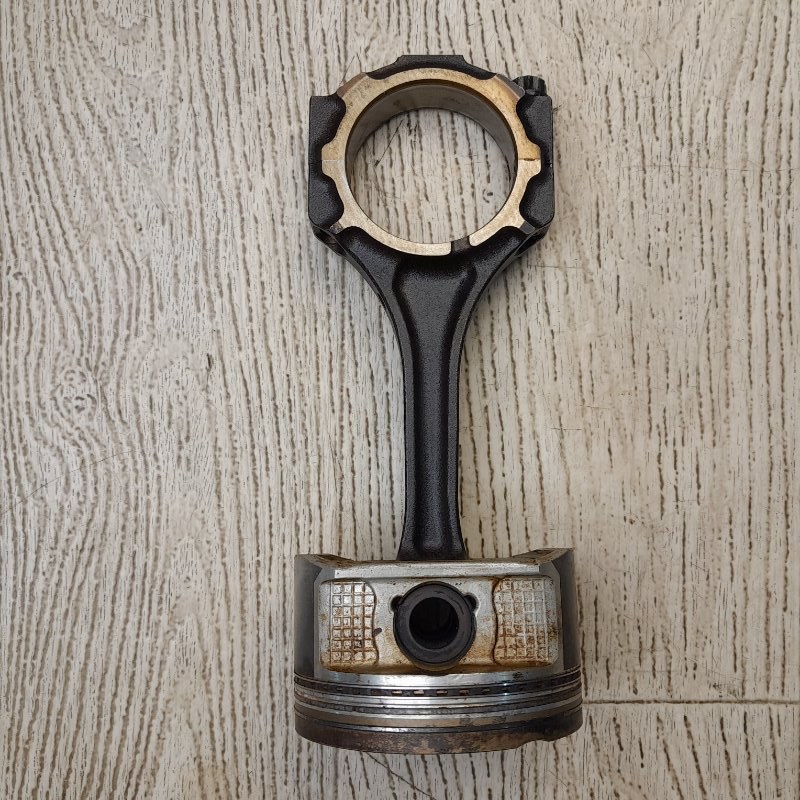 Запчасть поршень правый TOYOTA CAMRY 30 02-06 3.0 1MZ-FE 131010A020 Б/У Поршень правый TOYOTA CAMRY 30 02-06 3.0 1MZ-FE 131010A020 Б/У