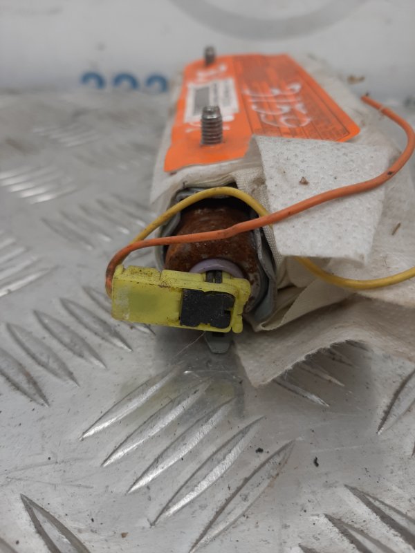 Подушка безопасности в сиденье правая CX-9 06-16 Подушка безопасности в сиденье правая CX-9 06-16