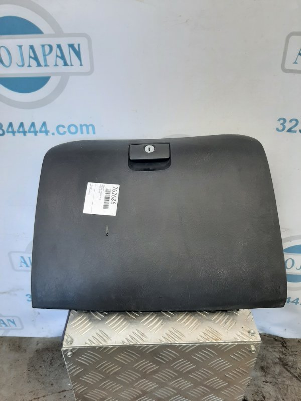 Бардачок HYUNDAI TUCSON 04-10 84511-2E000 Б/У