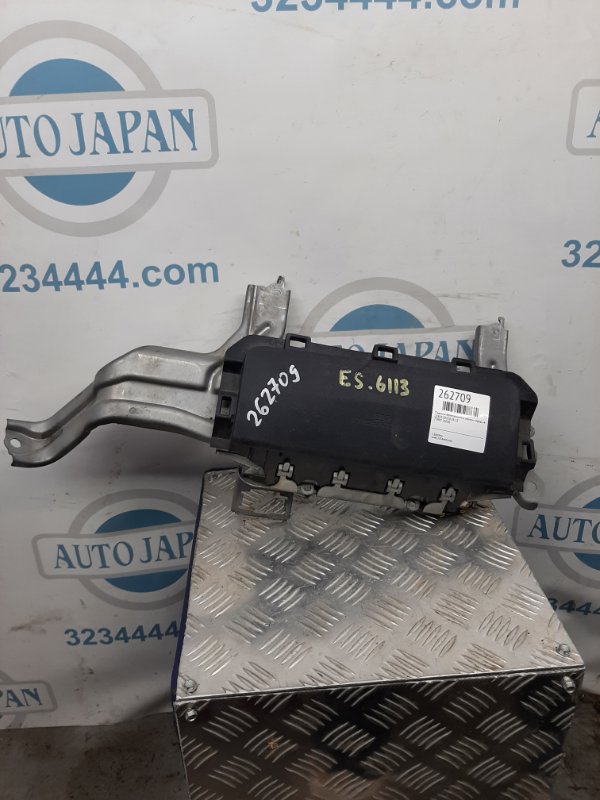 Запчасть подушка безопасности в колени передняя левая LEXUS ES350 06-12 73900-33030-C0 Б/У Подушка безопасности в колени передняя левая LEXUS ES350 06-12 73900-33030-C0 Б/У