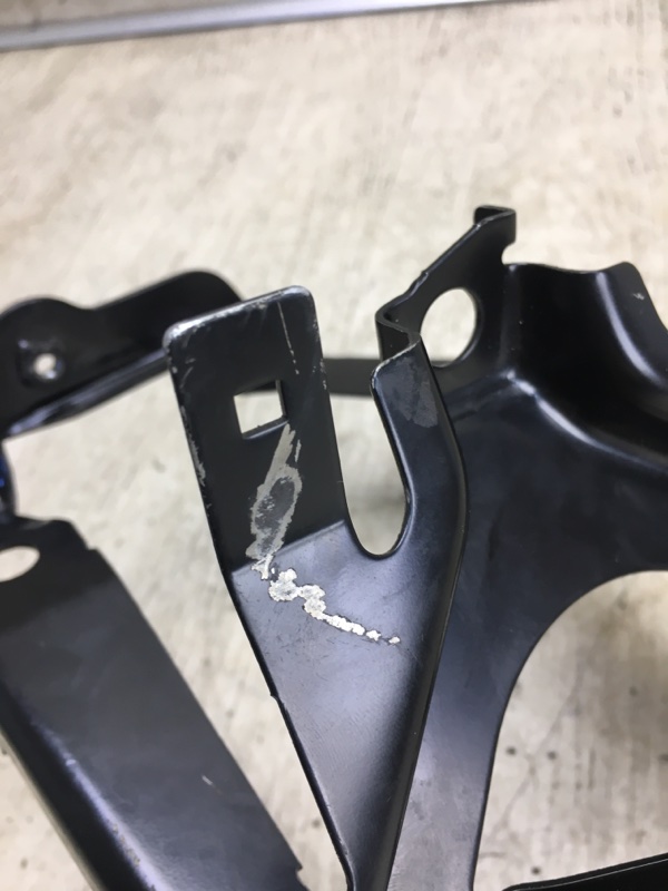 Кронштейн компрессора кондиционера LAND CRUISER PRADO 120 02-09 Кронштейн компрессора кондиционера LAND CRUISER PRADO 120 02-09