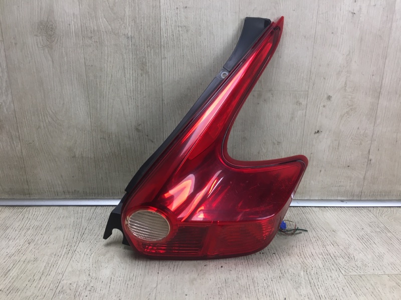 Фонарь наружный правый NISSAN JUKE 10-19 2011 1.6 MR16DDT 265501KM0A Б/У