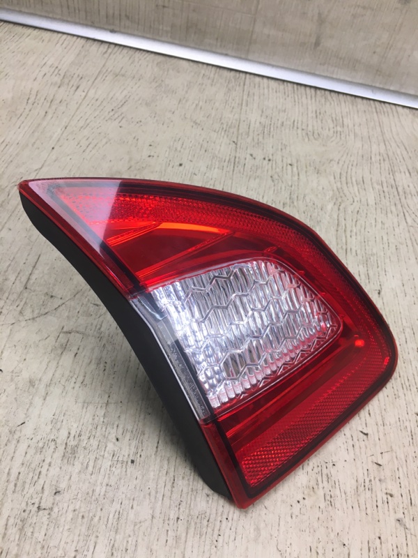 Фонарь внутренний задний левый FORD FIESTA 08-17 1.6 C16HDEX