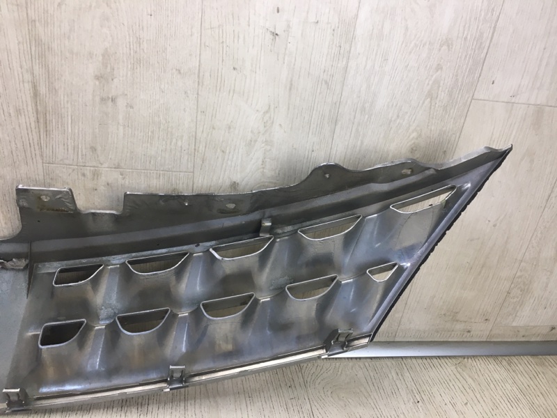 Решетка радиатора MURANO Z50 02-07