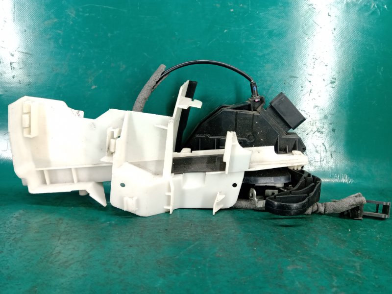 Замок двери передний правый FORD FOCUS 10-18