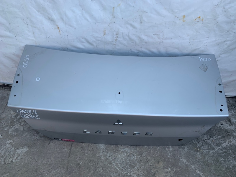 Крышка багажника LANCER 4/5/6/7/8 88-02 00-03 8