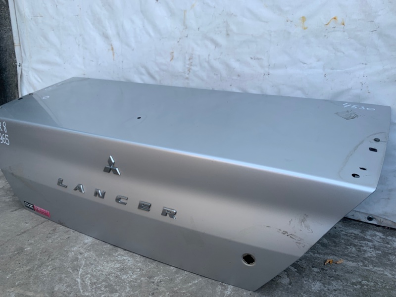 Крышка багажника LANCER 4/5/6/7/8 88-02 00-03 8