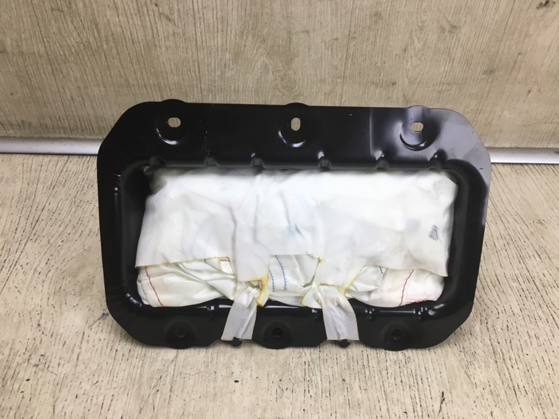Подушка безопасности пассажира FORD FOCUS 10-18 F1EB-A044A74-AB Б/У