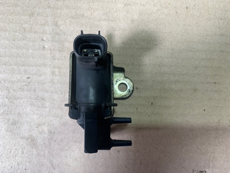 Клапан электромагнитный (вакуумный) CAMRY 40 06-11 2007 3.5 2GR-FE Клапан электромагнитный (вакуумный) CAMRY 40 06-11 2007 3.5 2GR-FE