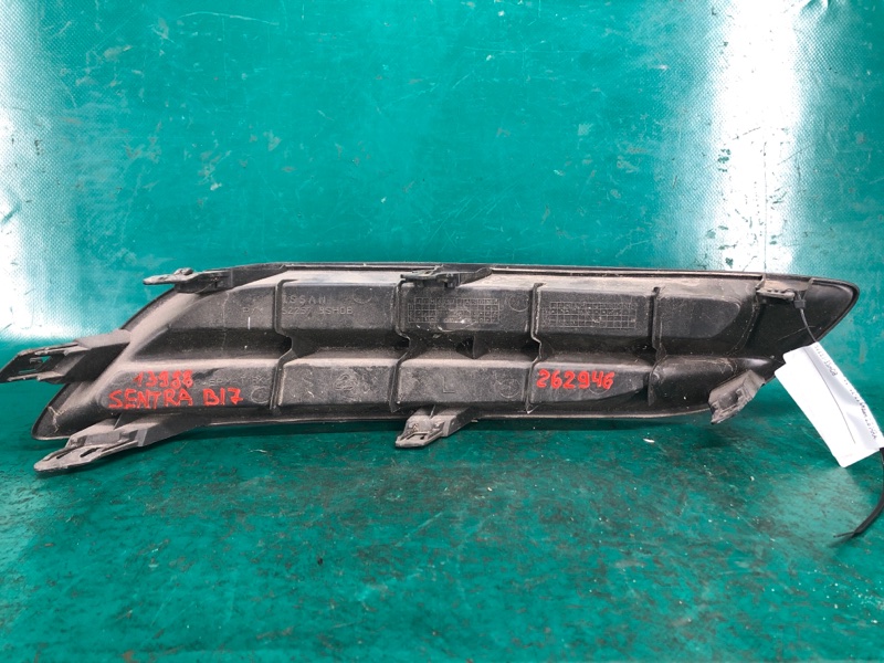 Накладка противотуманной фары передняя левая SENTRA B17 12-21 2015 Седан 1.8 MRA8DE