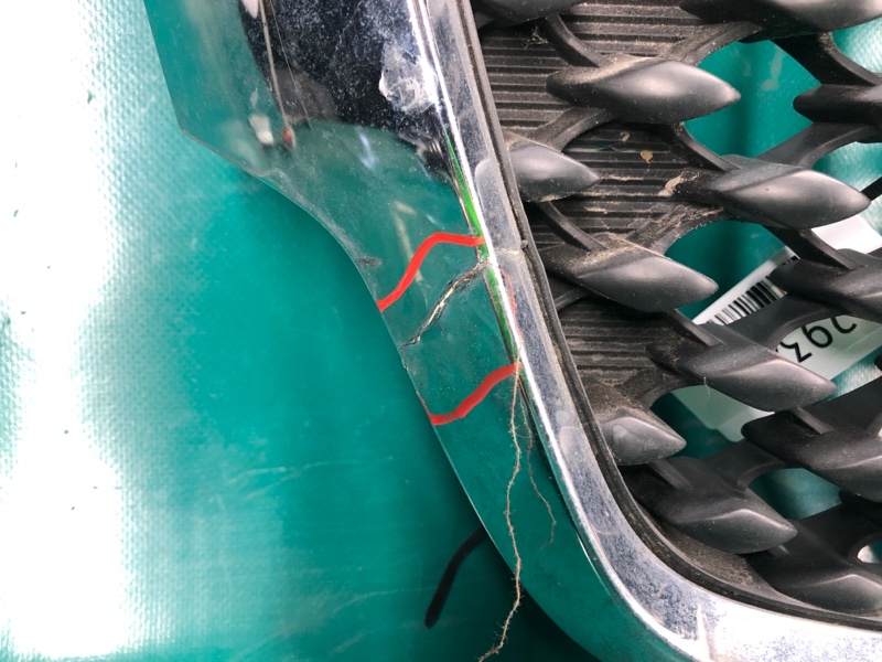 Решетка радиатора SORENTO UM 14-