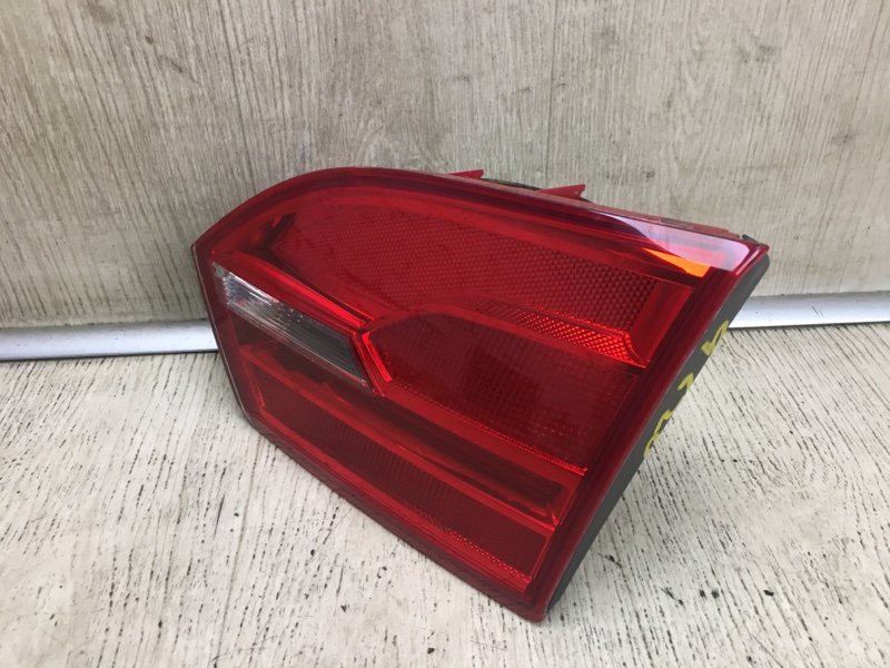 Фонарь внутренний задний правый VOLKSWAGEN JETTA USA 10-17 Седан CBTA 2.5L