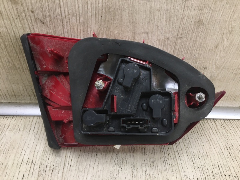 Фонарь внутренний задний правый JETTA USA 10-17 2011 Седан CBTA 2.5L
