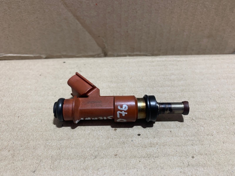 Форсунка топливная SIENNA 03-10 2006 3.5 2GR-FE