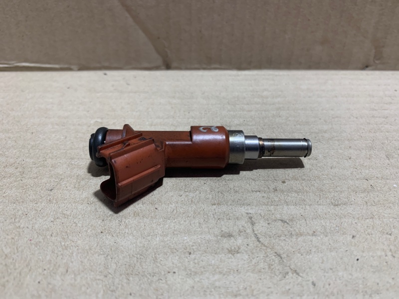 Форсунка топливная TOYOTA SIENNA 03-10 3.5 2GR-FE Форсунка топливная TOYOTA SIENNA 03-10 3.5 2GR-FE