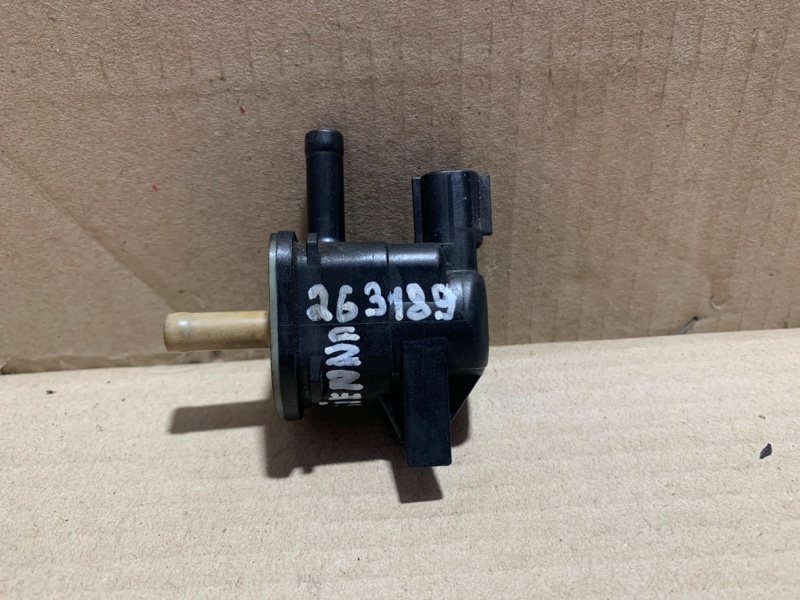 Запчасть клапан электромагнитный (вакуумный) TOYOTA SIENNA 03-10 2006 3.5 2GR-FE 25860-31070 Б/У Клапан электромагнитный (вакуумный) TOYOTA SIENNA 03-10 2006 3.5 2GR-FE 25860-31070 Б/У