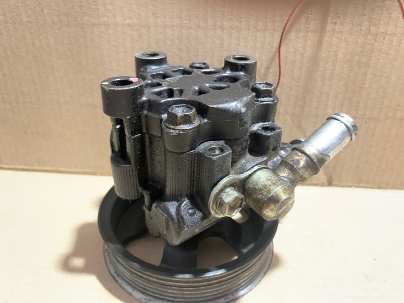 Насос ГУР SIENNA 03-10 2006 3.5 2GR-FE