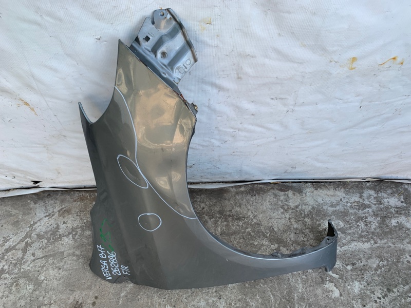 Крыло переднее правое VERSA B17 11-19 2013 SEDAN 1.6 HR16DE