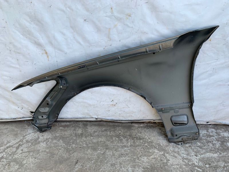 Крыло переднее правое LS430 00-06 2004 UCF30L 4.3 3UZFE Крыло переднее правое LS430 00-06 2004 UCF30L 4.3 3UZFE