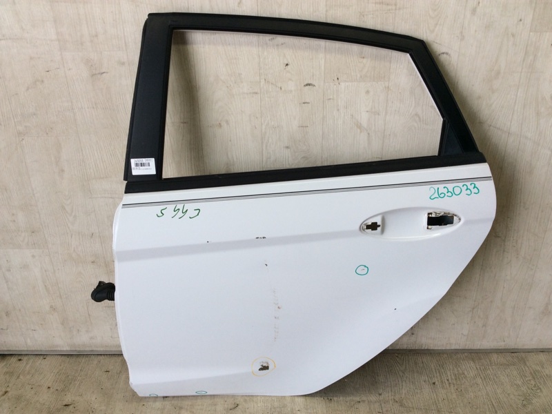 Дверь задняя левая FORD FIESTA 08-17 2012 1.6 C16HDEX AE8Z-5424631-A Б/У