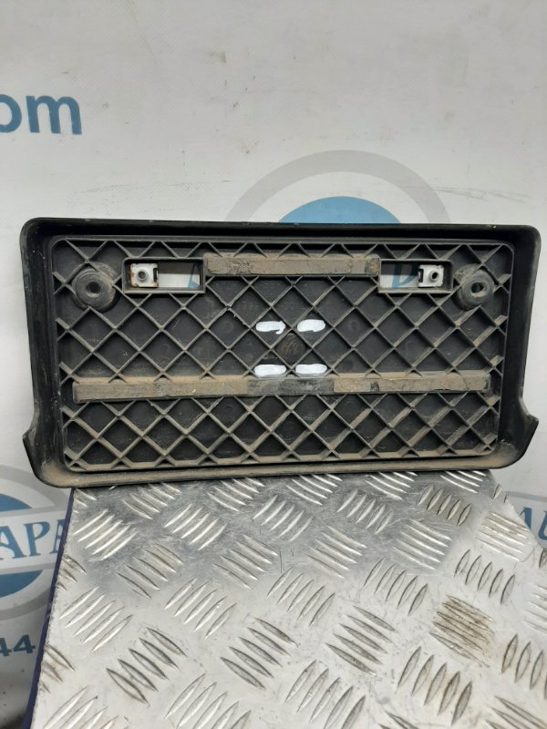 Площадка номерного знака GS350 GS300 05-11