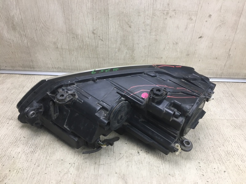 Фара правая JETTA USA 10-17 2011 2.5