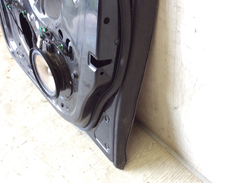 Дверь передняя правая JETTA 05-10 2007 Седан 2.5