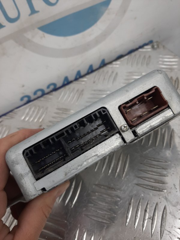 Блок управления крышкой багажника MDX (YD2) 06-13