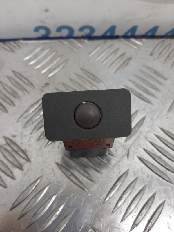 Запчасть датчик света LEXUS LX470 98-07 89120-30160 Б/У Датчик света LEXUS LX470 98-07 89120-30160 Б/У