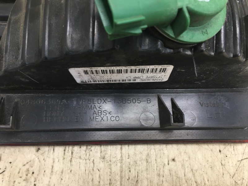 Фонарь внутренний задний левый JOURNEY 08-20 2010 3.5 EGF Фонарь внутренний задний левый JOURNEY 08-20 2010 3.5 EGF